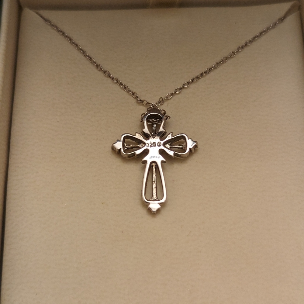 Mini Cross Necklace - Picture 4 of 8